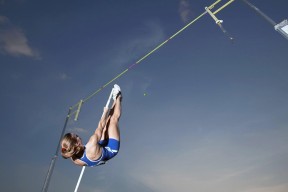 华体会官网_体育精神的光辉，致敬那些与自身局限抗争的勇士