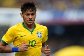 华体会网站：西甲风暴，诺坎普骚乱震动足坛，巴萨正式索赔